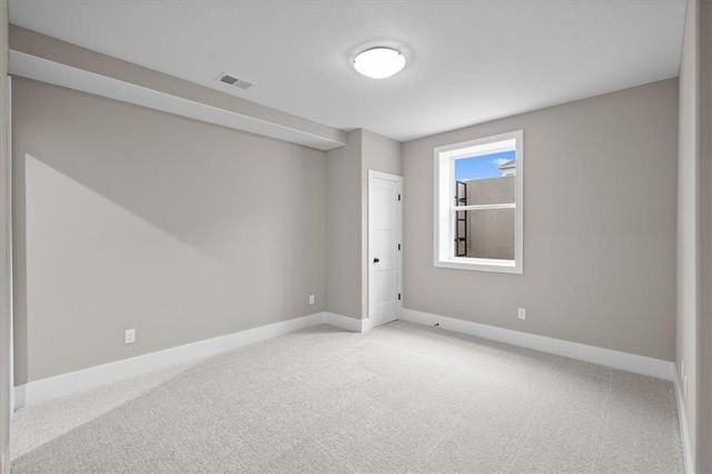 720 NE Lone Hill Drive B, Lee's Summit, MO 64064