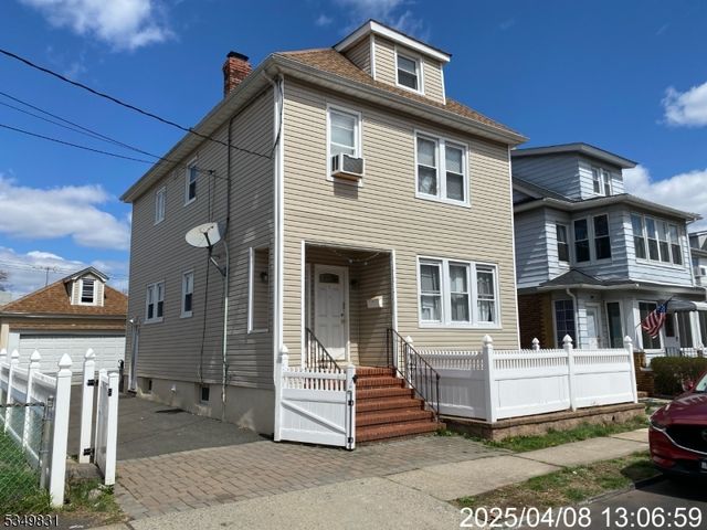 355 Princeton Ave, Hillside Twp., NJ 07205