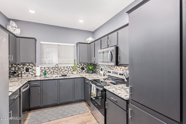 1941 S PIERPONT Drive 1142, Mesa, AZ 85206