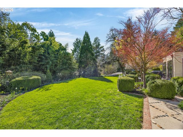 921 Sw 57TH Ave, Portland, OR 97221