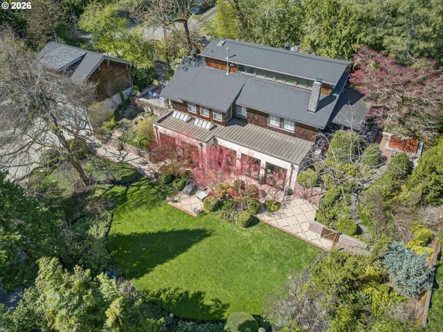 921 Sw 57TH Ave, Portland, OR 97221