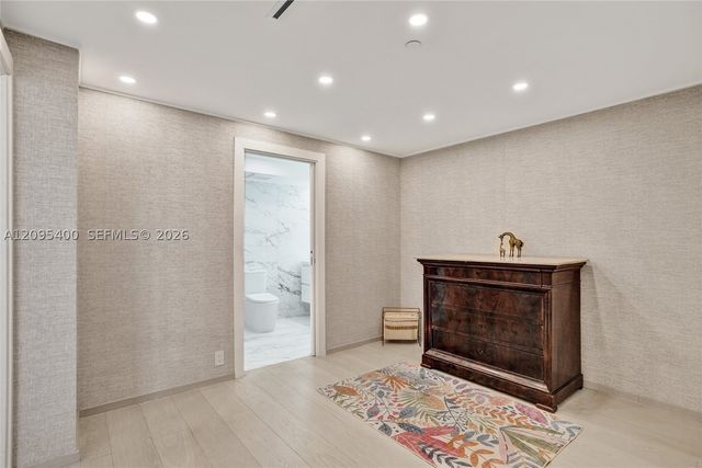 520 Brickell Key Dr A1015, Miami, FL 33131