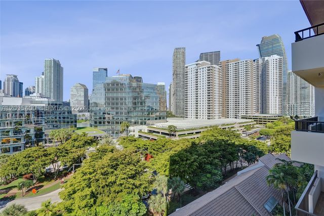520 Brickell Key Dr A1015, Miami, FL 33131
