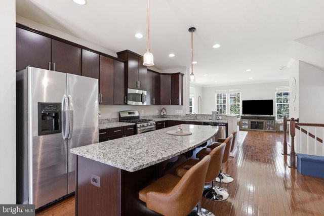 42630 BURBANK TER, Sterling, VA 20166