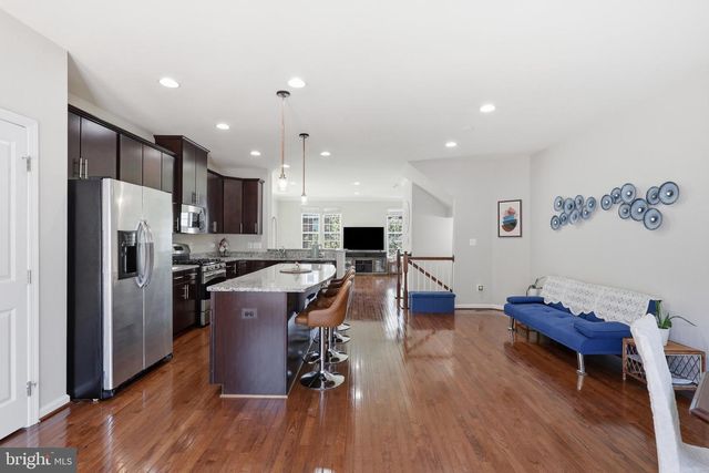 42630 BURBANK TER, Sterling, VA 20166