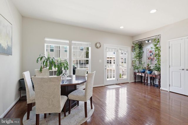 42630 BURBANK TER, Sterling, VA 20166
