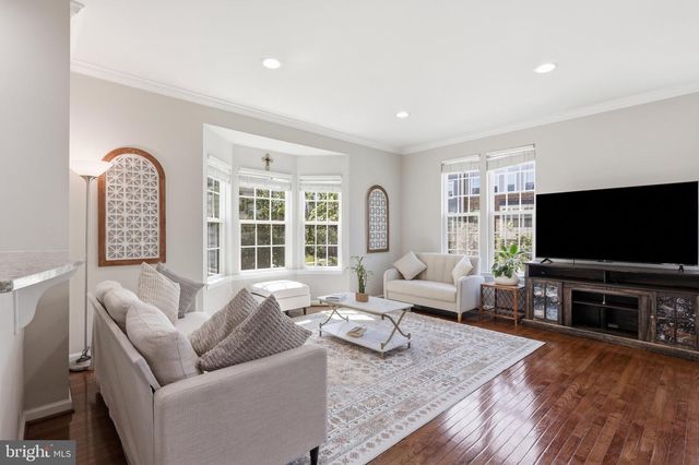 42630 BURBANK TER, Sterling, VA 20166