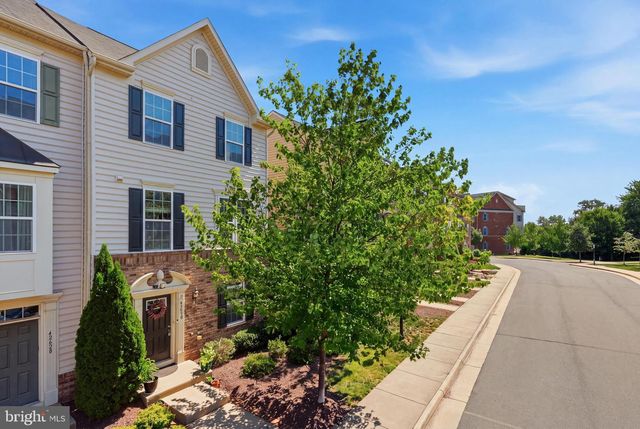 42630 BURBANK TER, Sterling, VA 20166