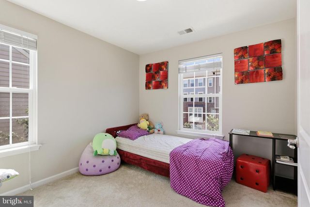 42630 BURBANK TER, Sterling, VA 20166
