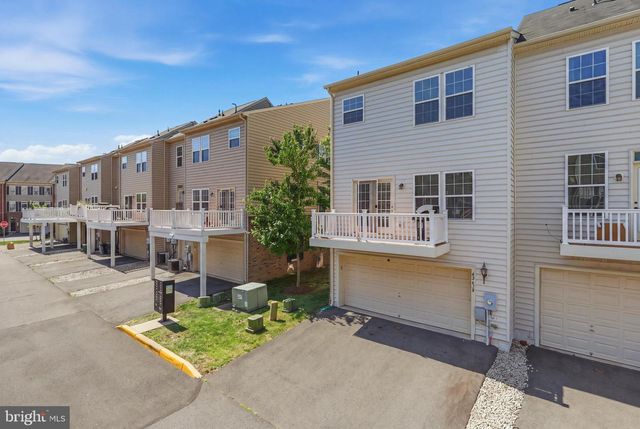 42630 BURBANK TER, Sterling, VA 20166