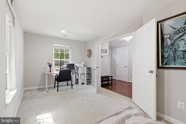 42630 BURBANK TER, Sterling, VA 20166
