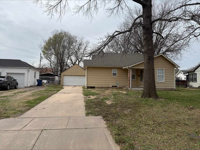1315 S Kansas Ave, Wichita, KS 67211