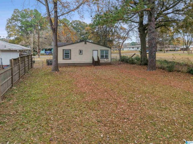 2512 CIRCLE DRIVE, Hueytown, AL 35023