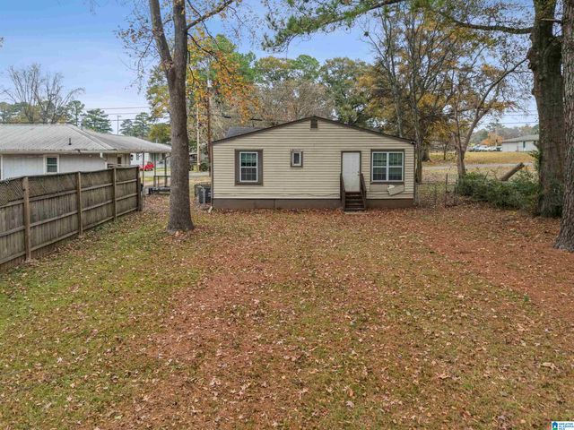 2512 CIRCLE DRIVE, Hueytown, AL 35023