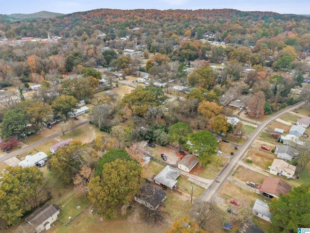 2512 CIRCLE DRIVE, Hueytown, AL 35023