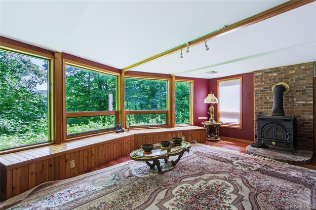 69 Canopus Hill Road, Putnam Valley, NY 10579