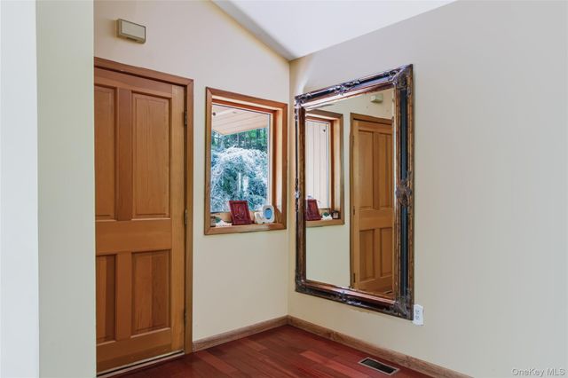 69 Canopus Hill Road, Putnam Valley, NY 10579