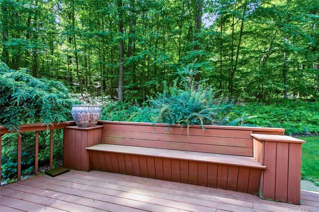 69 Canopus Hill Road, Putnam Valley, NY 10579