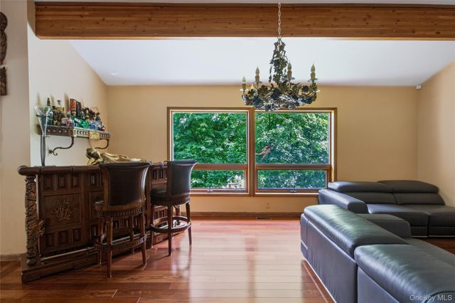 69 Canopus Hill Road, Putnam Valley, NY 10579