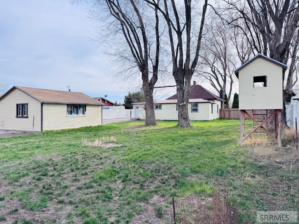 Image 21 of property listing at 565 Lansing, Blackfoot, ID 83221