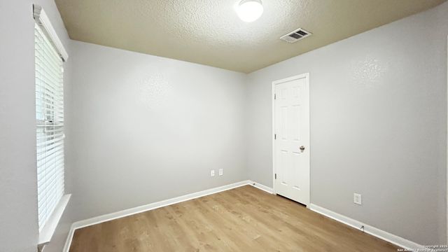 5727 SOUTHERN KNOLL, San Antonio, TX 78261