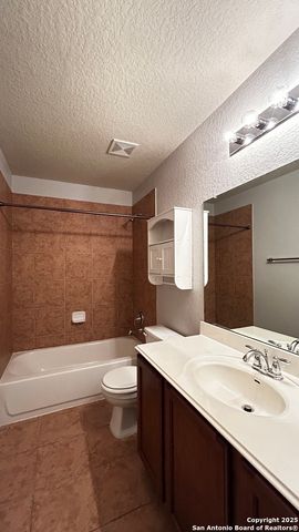 5727 SOUTHERN KNOLL, San Antonio, TX 78261