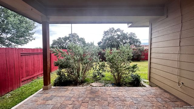 5727 SOUTHERN KNOLL, San Antonio, TX 78261