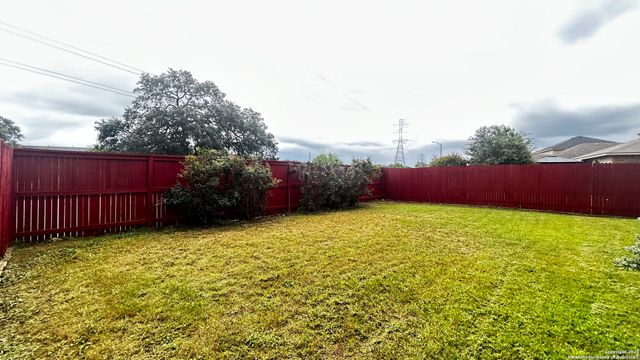 5727 SOUTHERN KNOLL, San Antonio, TX 78261