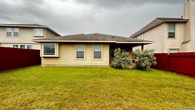 5727 SOUTHERN KNOLL, San Antonio, TX 78261