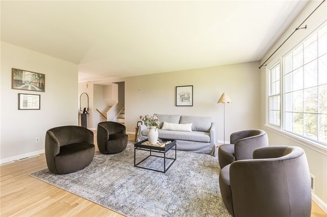 12 Mountain Rise, Perinton, NY 14450