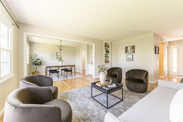 12 Mountain Rise, Perinton, NY 14450