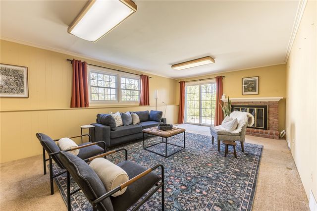 12 Mountain Rise, Perinton, NY 14450