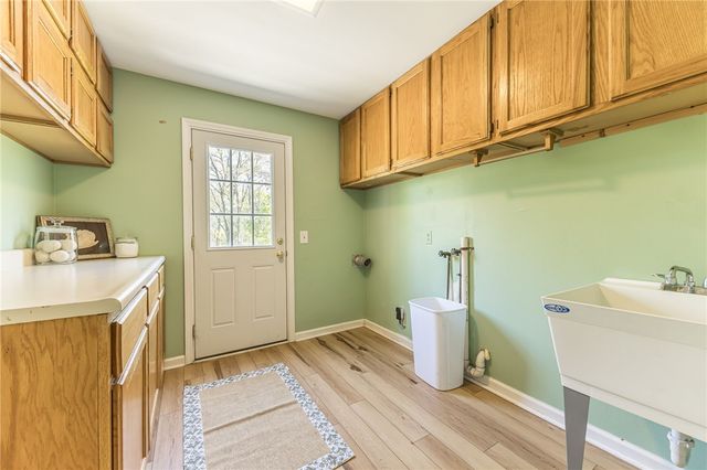 12 Mountain Rise, Perinton, NY 14450