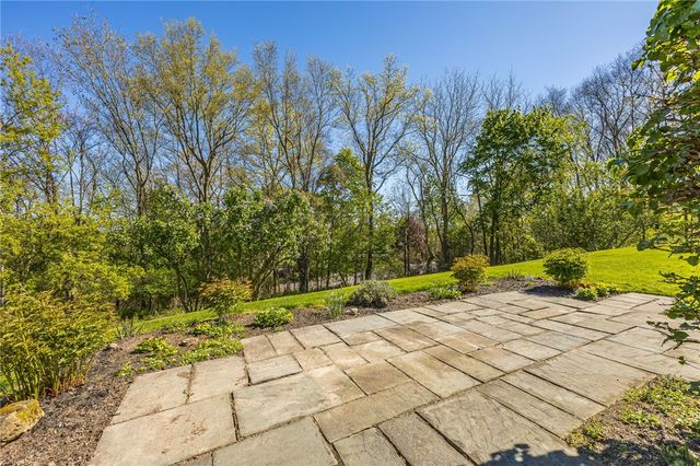 12 Mountain Rise, Perinton, NY 14450
