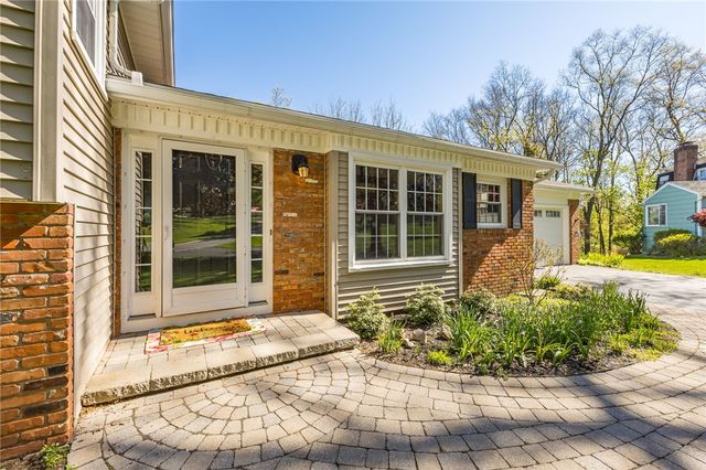 12 Mountain Rise, Perinton, NY 14450