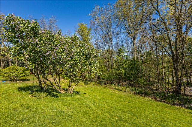 12 Mountain Rise, Perinton, NY 14450