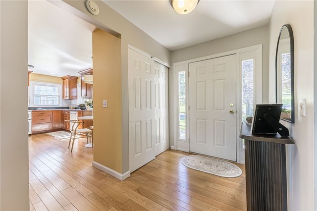12 Mountain Rise, Perinton, NY 14450