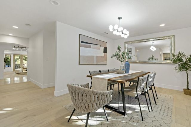 303 Lakeview Way, Redwood City, CA 94062