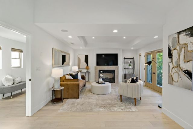 303 Lakeview Way, Redwood City, CA 94062