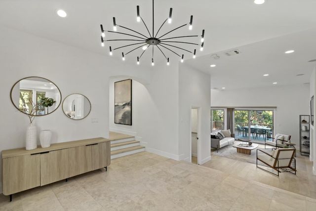 303 Lakeview Way, Redwood City, CA 94062