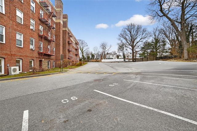 445 Gramatan Avenue EB3, Mount Vernon, NY 10552