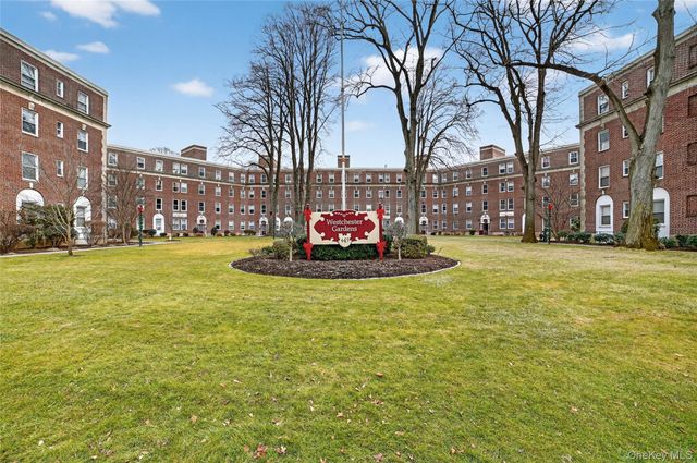 445 Gramatan Avenue EB3, Mount Vernon, NY 10552