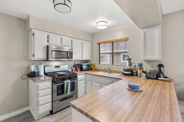 1929 Glenoaks 122, San Fernando, CA 91340