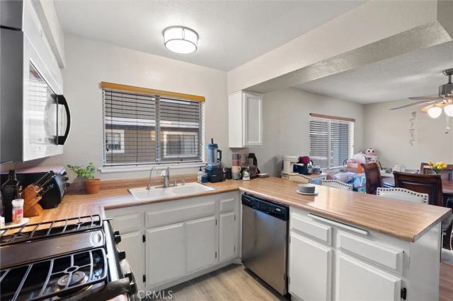 1929 Glenoaks 122, San Fernando, CA 91340