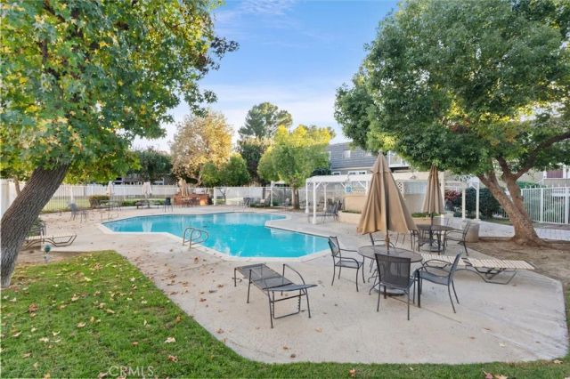 1929 Glenoaks 122, San Fernando, CA 91340