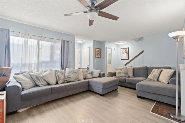 1929 Glenoaks 122, San Fernando, CA 91340