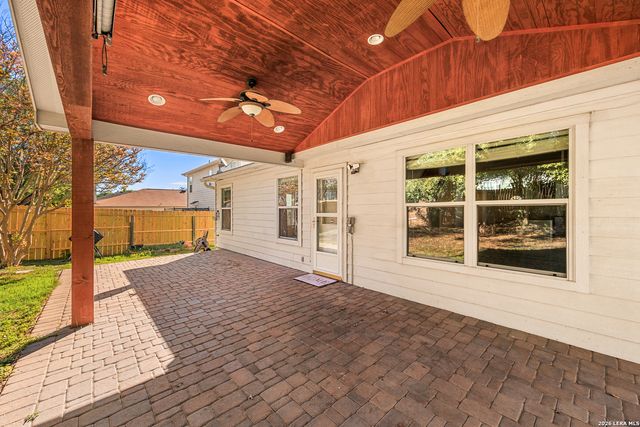 1651 Mountain Brk, Schertz, TX 78154