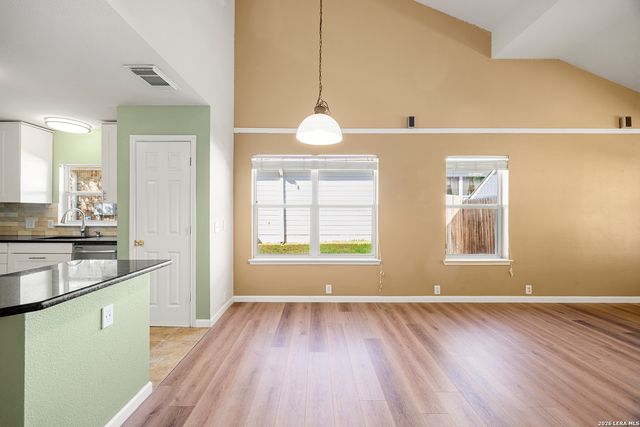 1651 Mountain Brk, Schertz, TX 78154