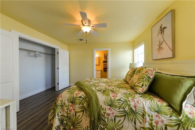 19 Helen LN, Fort Myers Beach, FL 33931