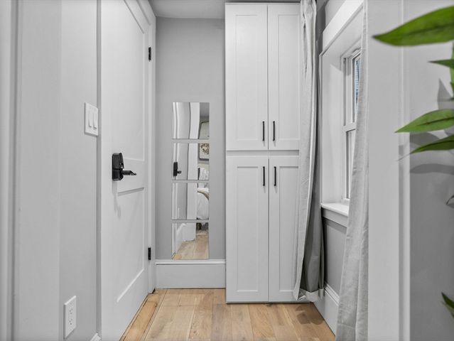 7 Dickson 2, Somerville, MA 02144